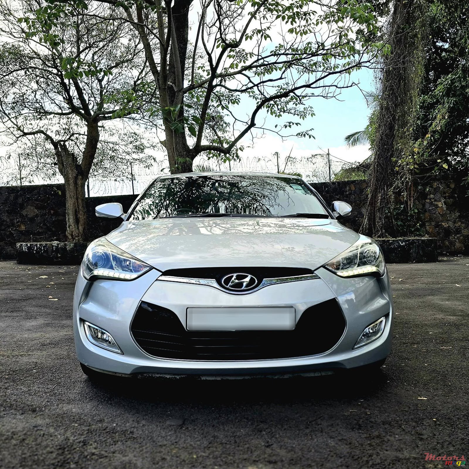 2015' Hyundai Veloster photo #1
