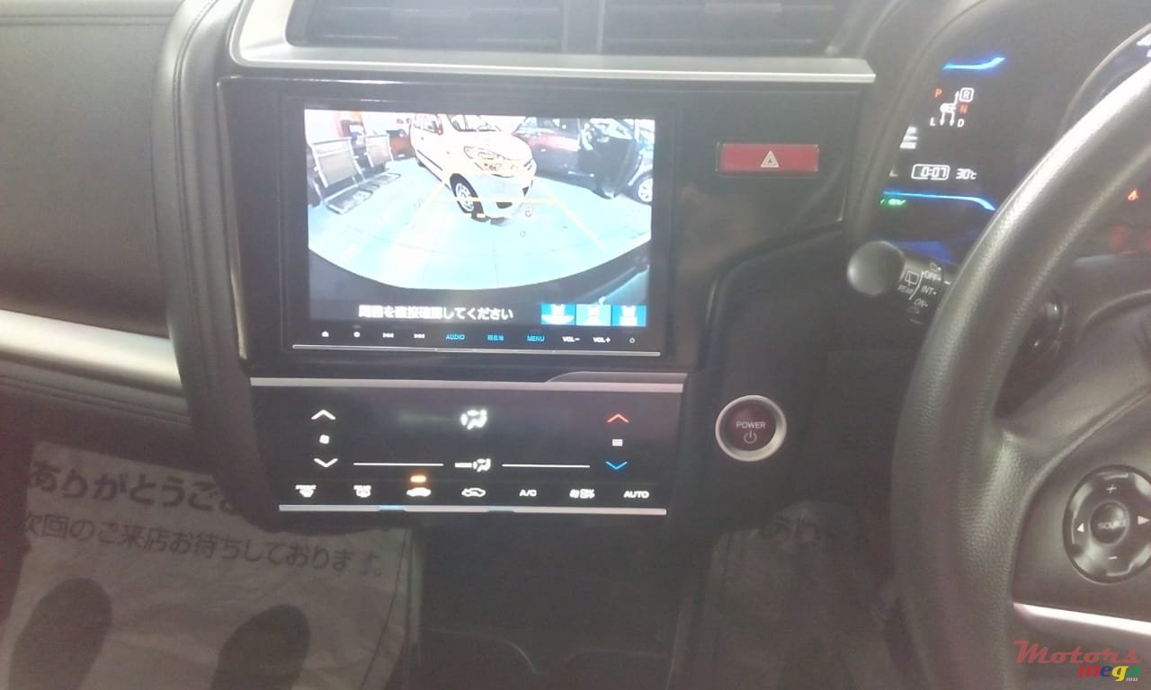 2017' Honda fit Hybrid photo #4