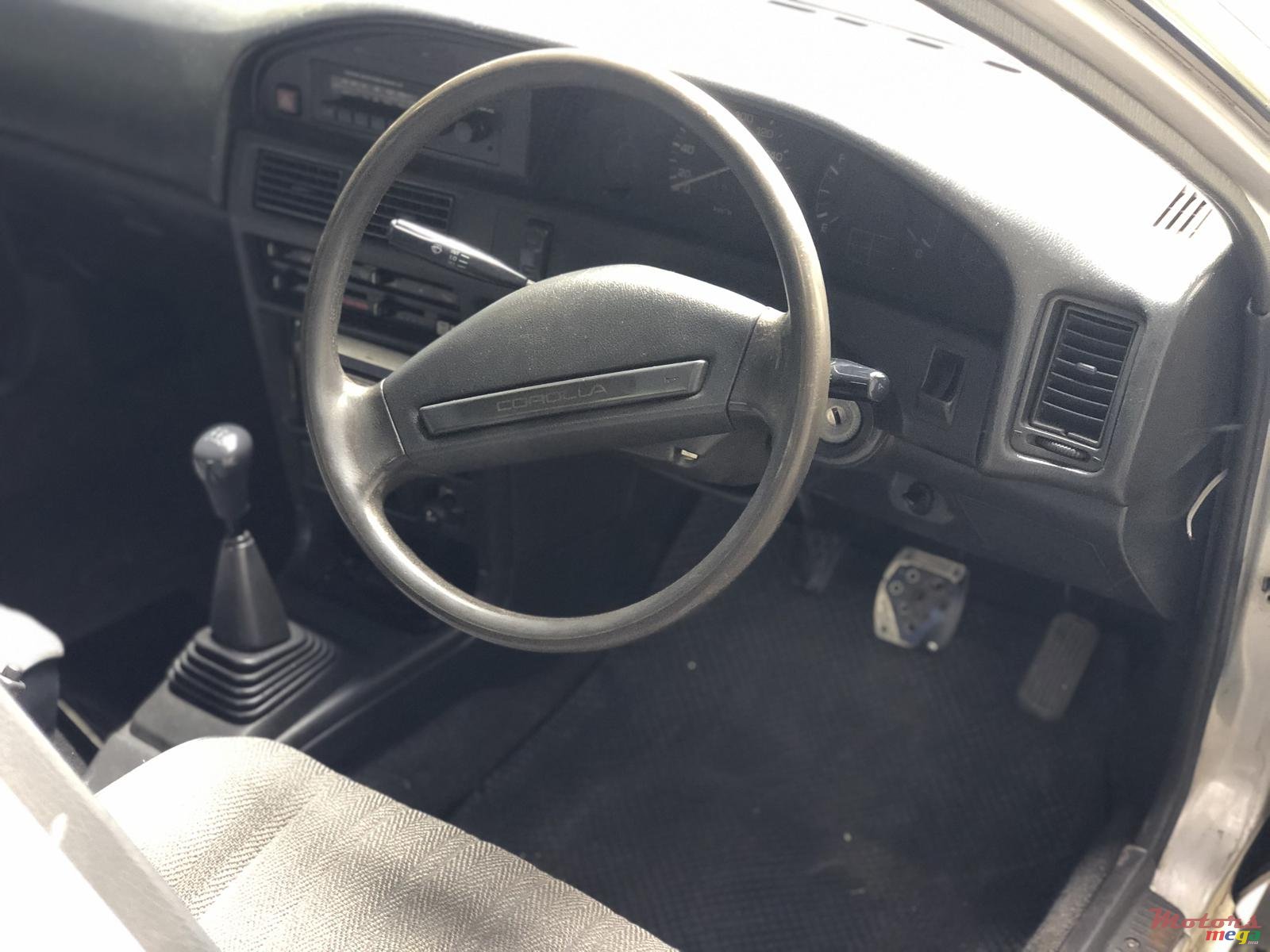 1991' Toyota Corolla Ee90 photo #1