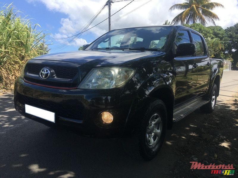 2009' Toyota Hilux JAPAN D4D TDi photo #2