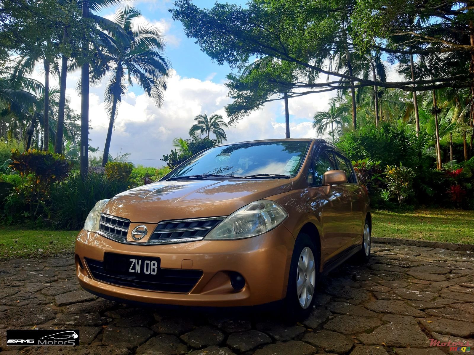 2008' Nissan Tiida photo #1