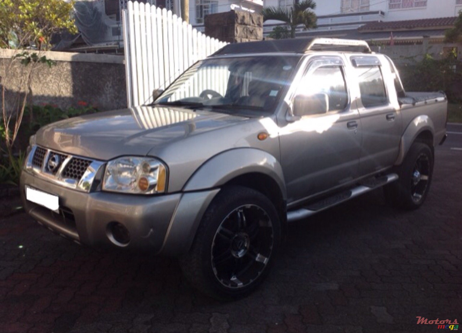 2004' Nissan Pickup photo #5