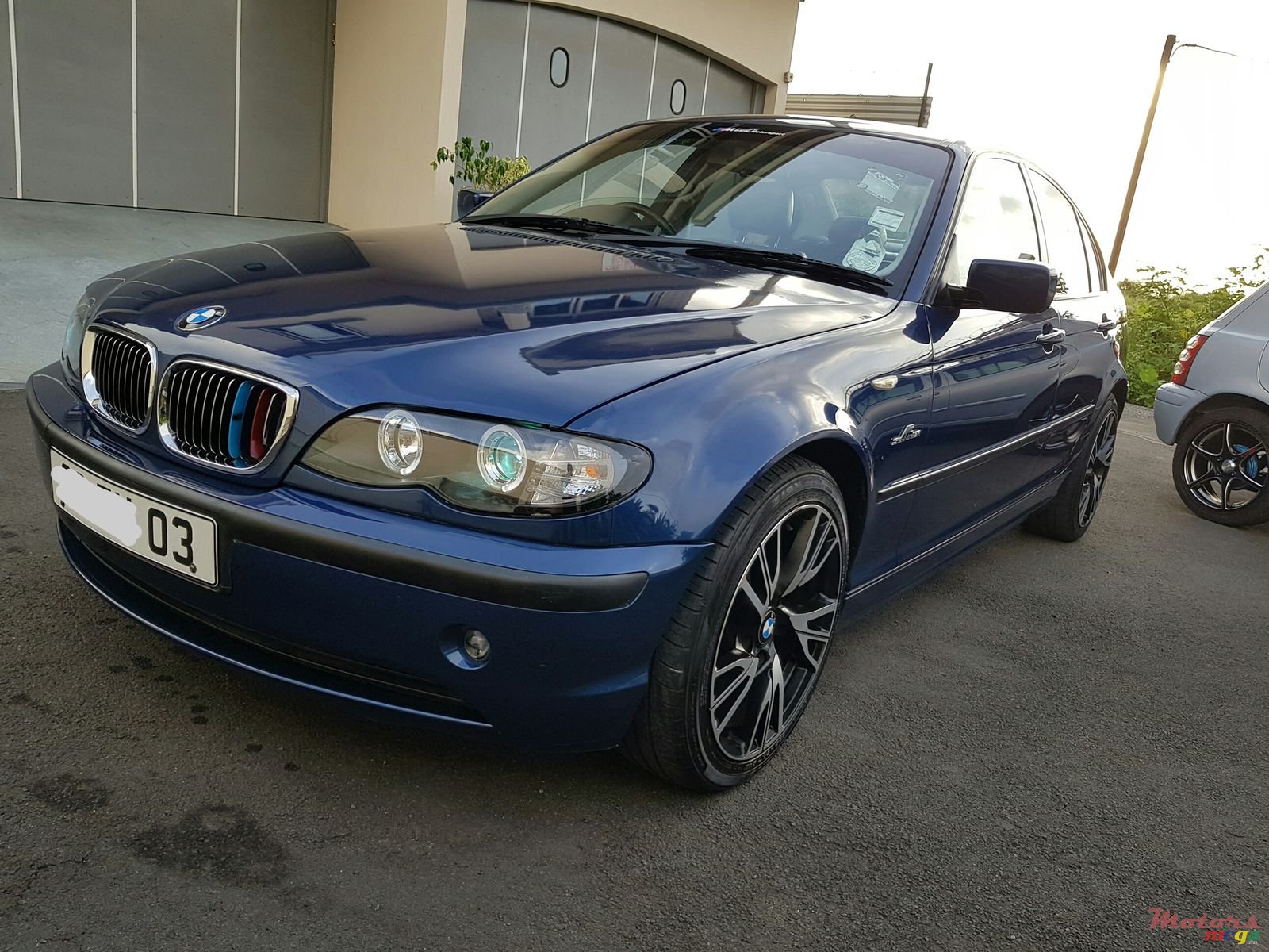 2003' BMW 318 photo #2