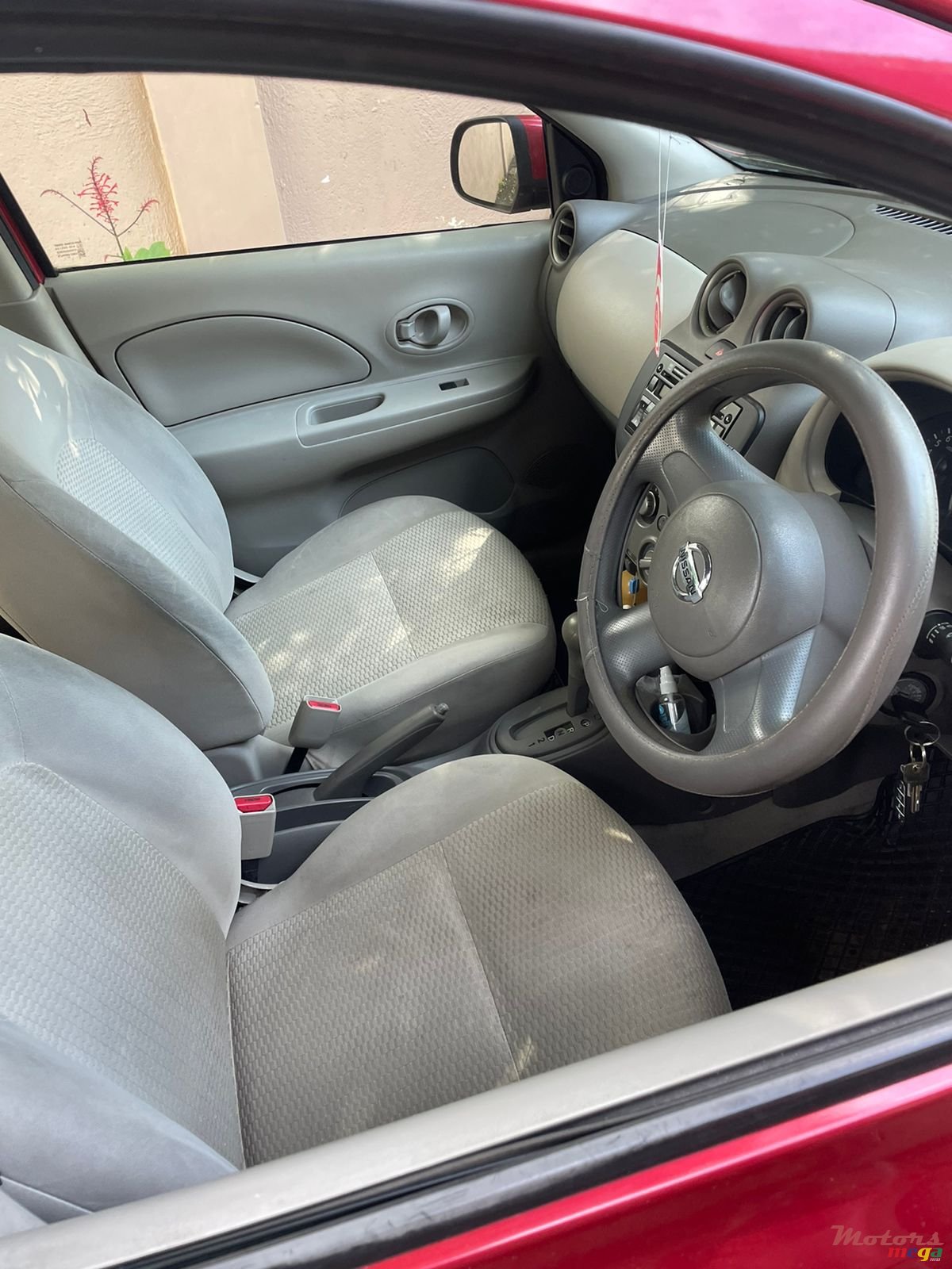 2012' Nissan Micra photo #3