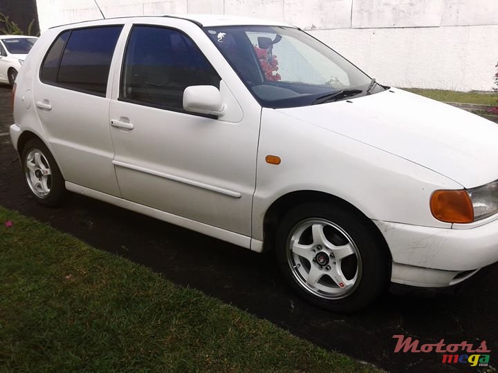 1996' Volkswagen Polo photo #1