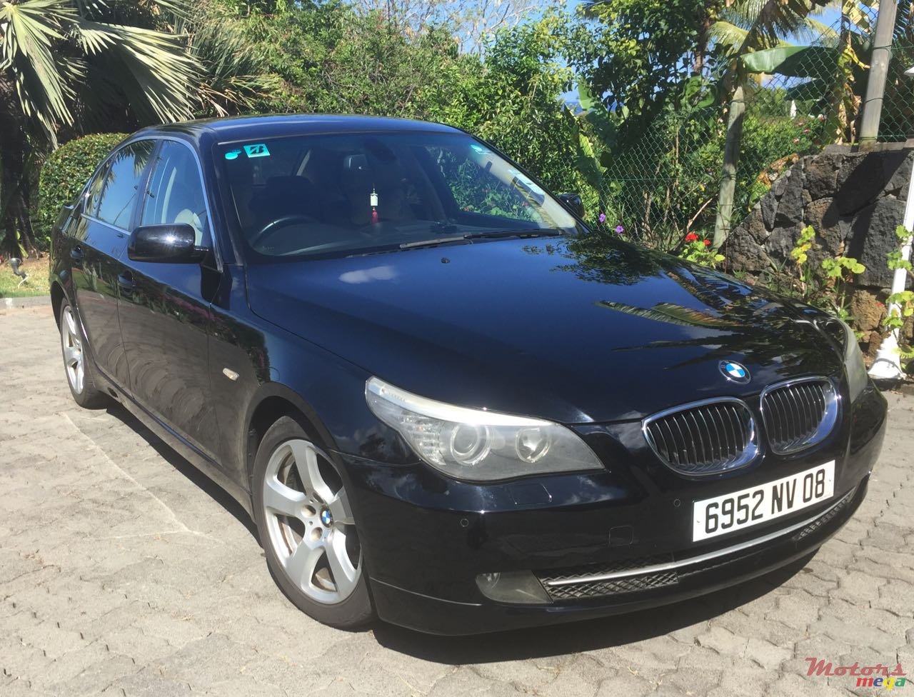 2008' BMW 530 photo #1