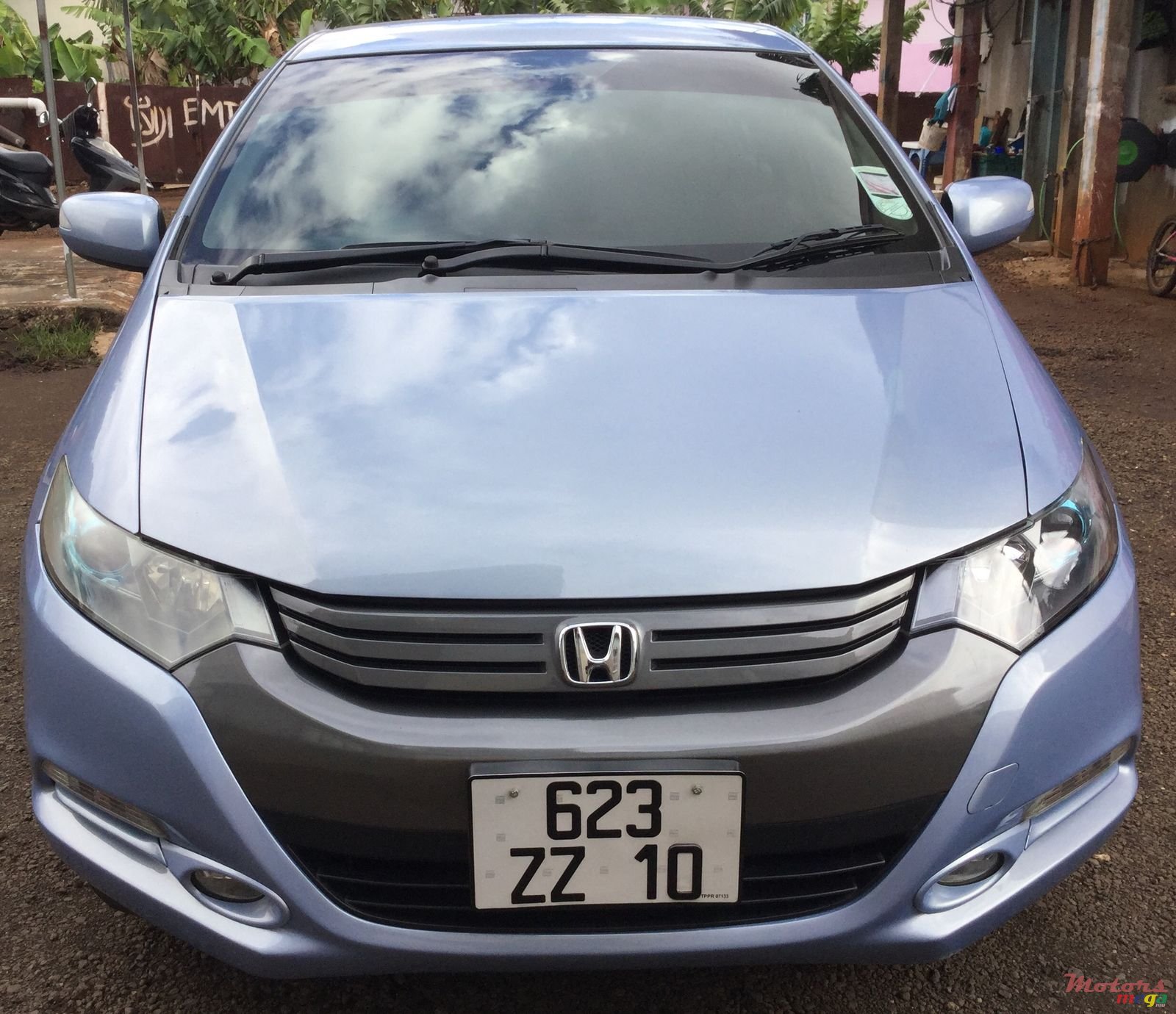 2010' Honda Insight photo #1