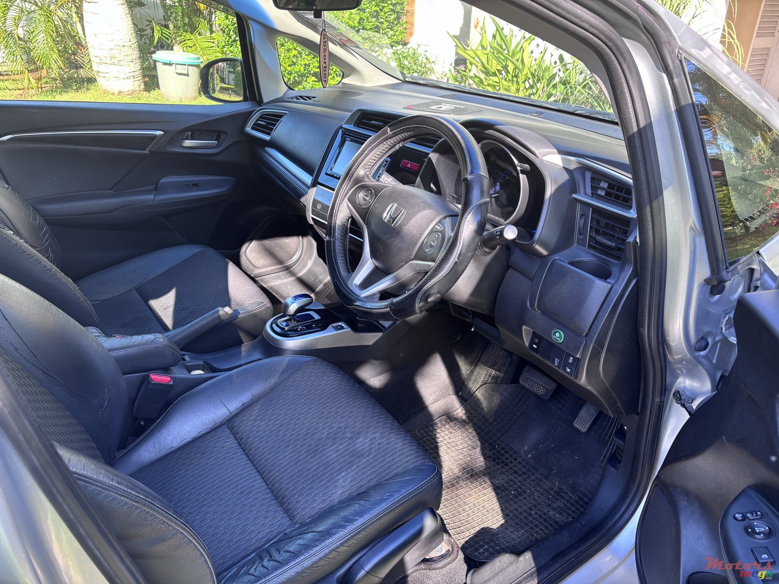 2015' Honda Fit Hatchback photo #3