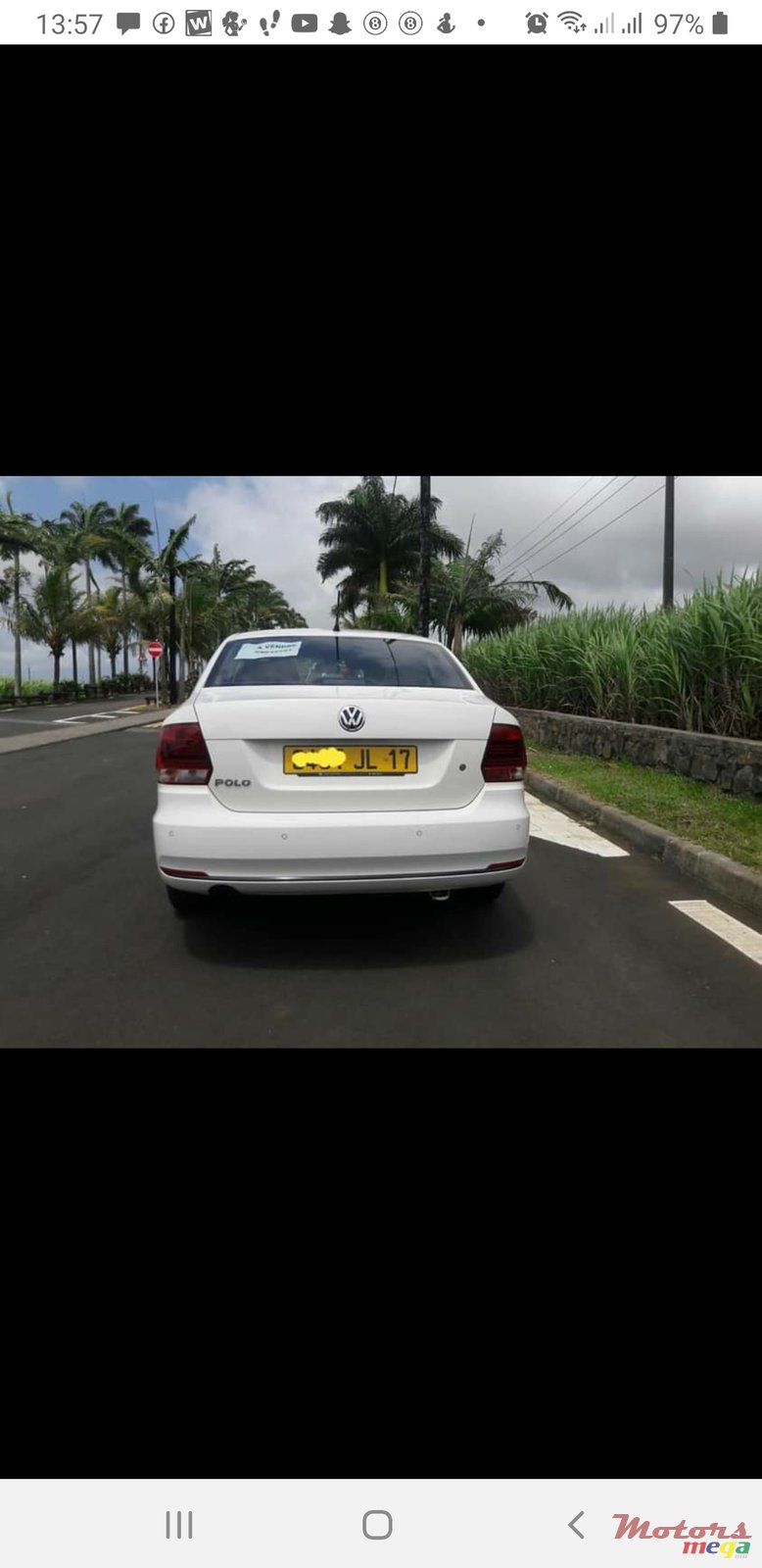 2017' Volkswagen Polo photo #3