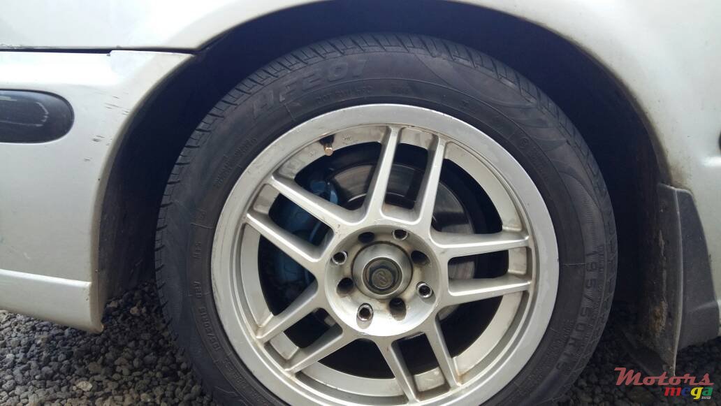 1999' Nissan B15 photo #5