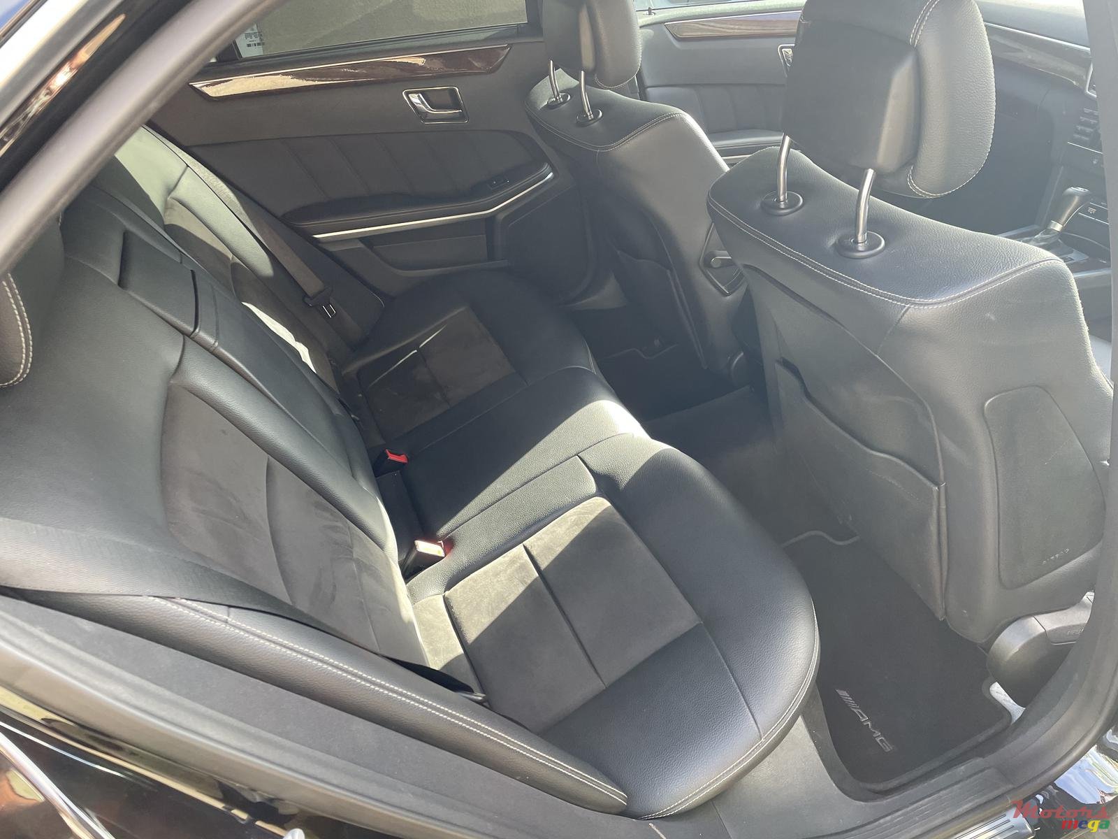 2010' Mercedes-Benz E250 photo #7