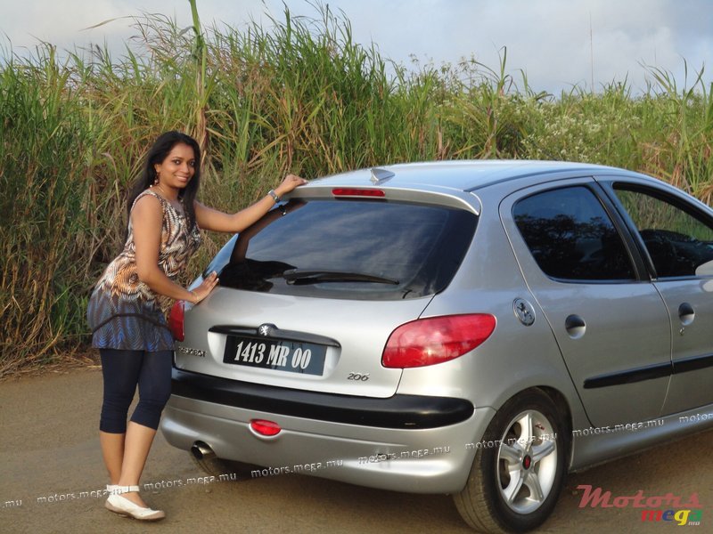 2000' Peugeot 206 photo #1