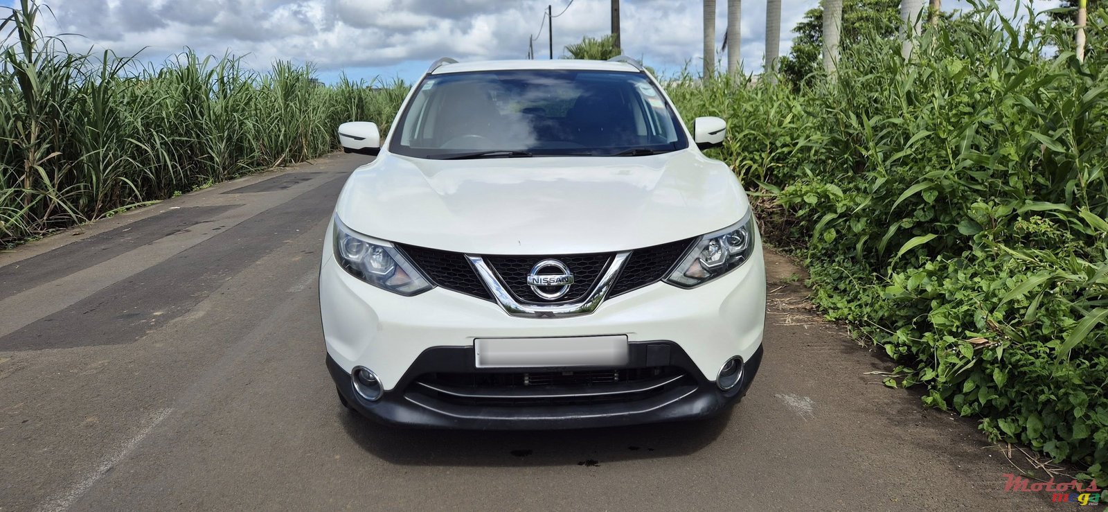 2015' Nissan Qashqai photo #2
