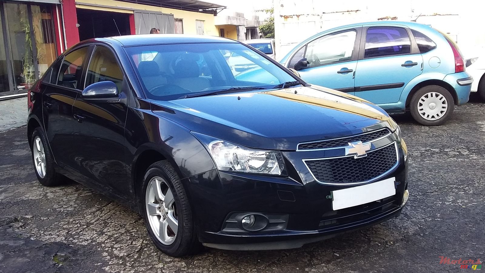 2012' Chevrolet Cruze photo #2