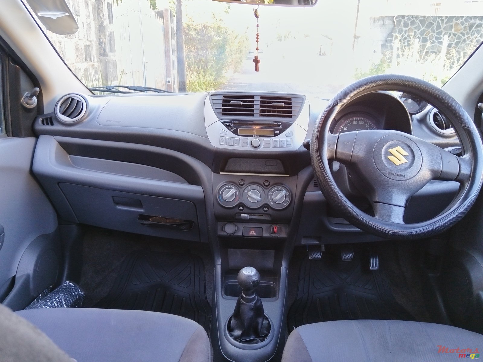 2014' Suzuki Celerio photo #5