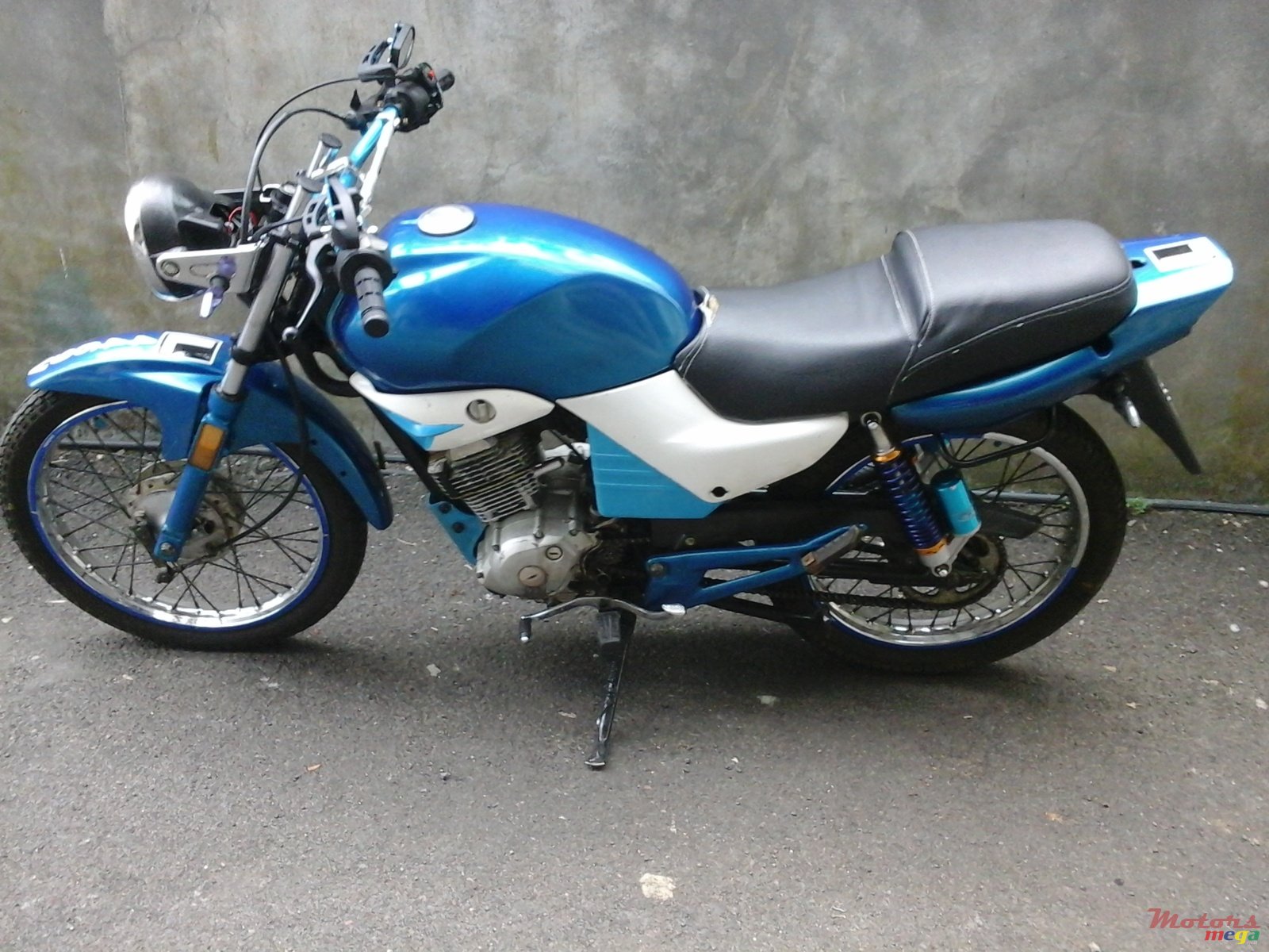 2010' Yamaha ybr125 photo #1