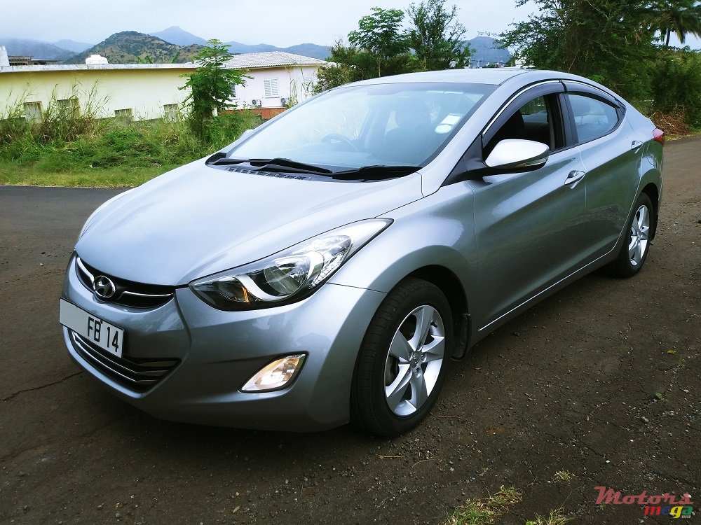 2014' Hyundai Elantra GLS 1.6 photo #2