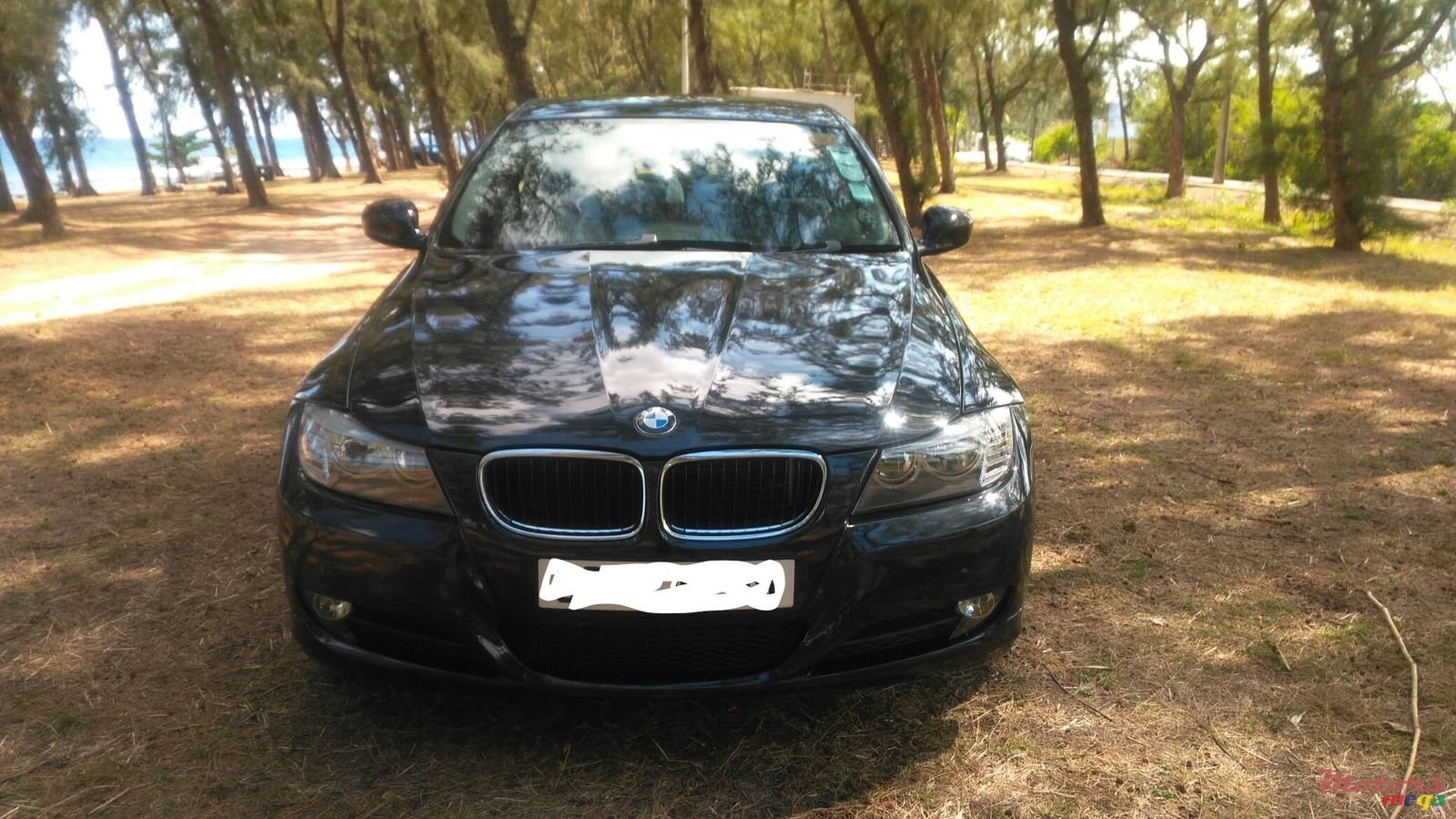 2009' BMW 320 E90 photo #2