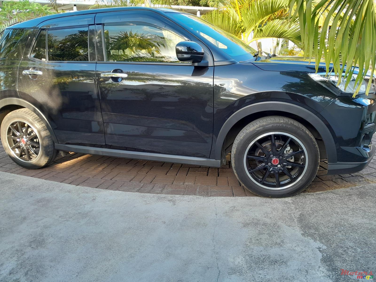 2020' Toyota photo #2