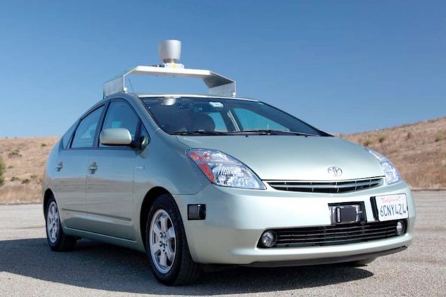 Google Wins Driverless-Car Patent
