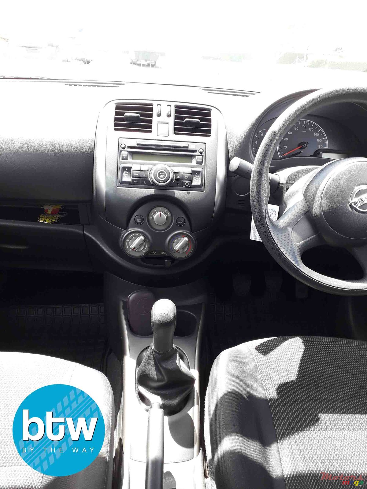 2014' Nissan Almera photo #6