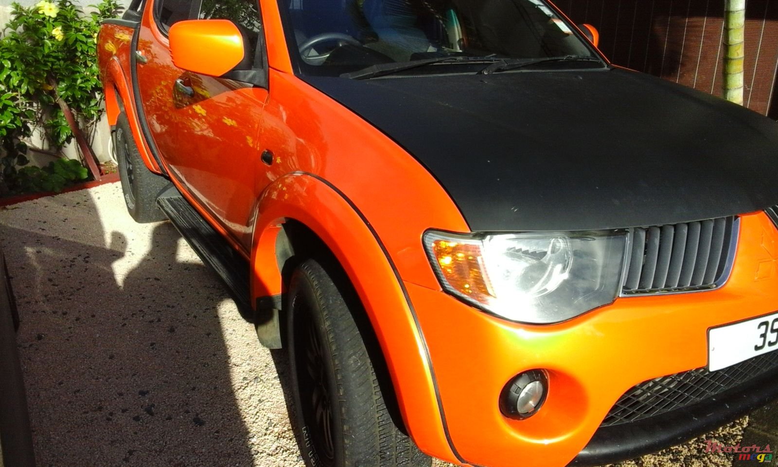 2009' Mitsubishi L 200 photo #1