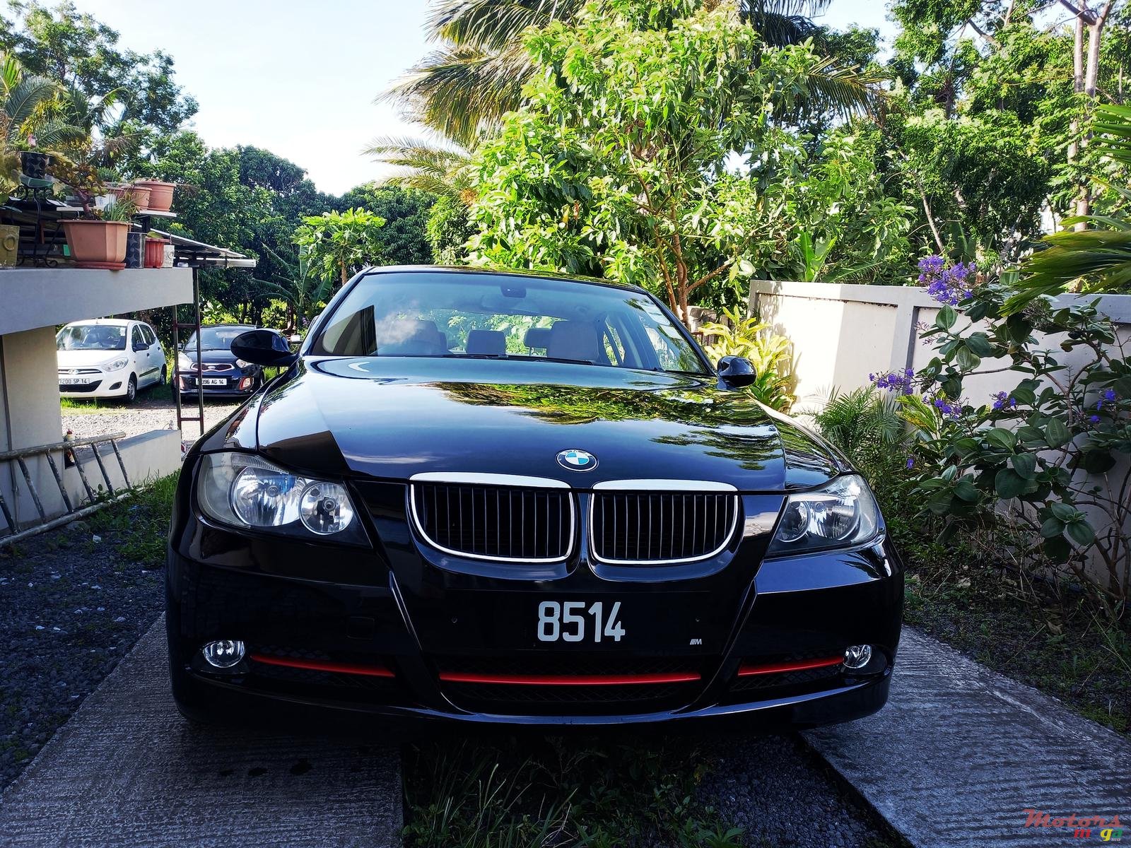 2008' BMW 320 photo #1