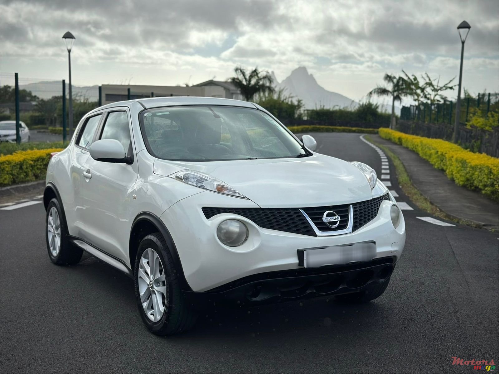 2013' Nissan Juke photo #1