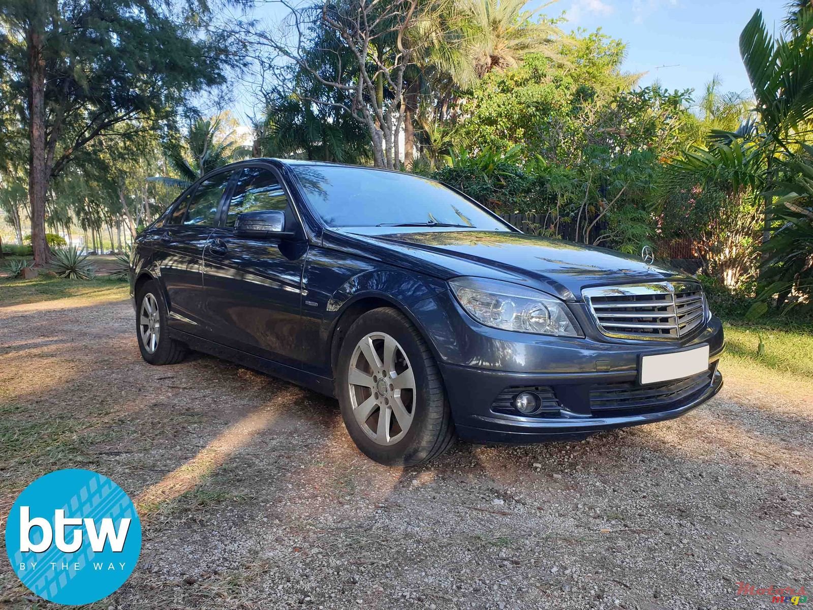 2010' Mercedes-Benz C-Class 180 Blue Efficiency photo #1