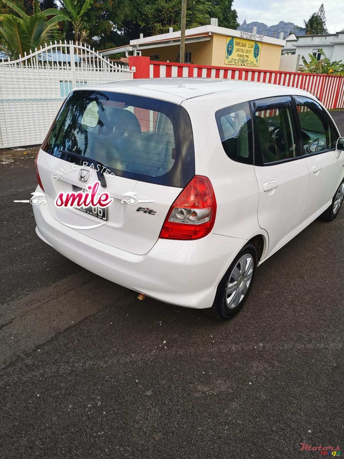 2006' Honda Fit photo #2