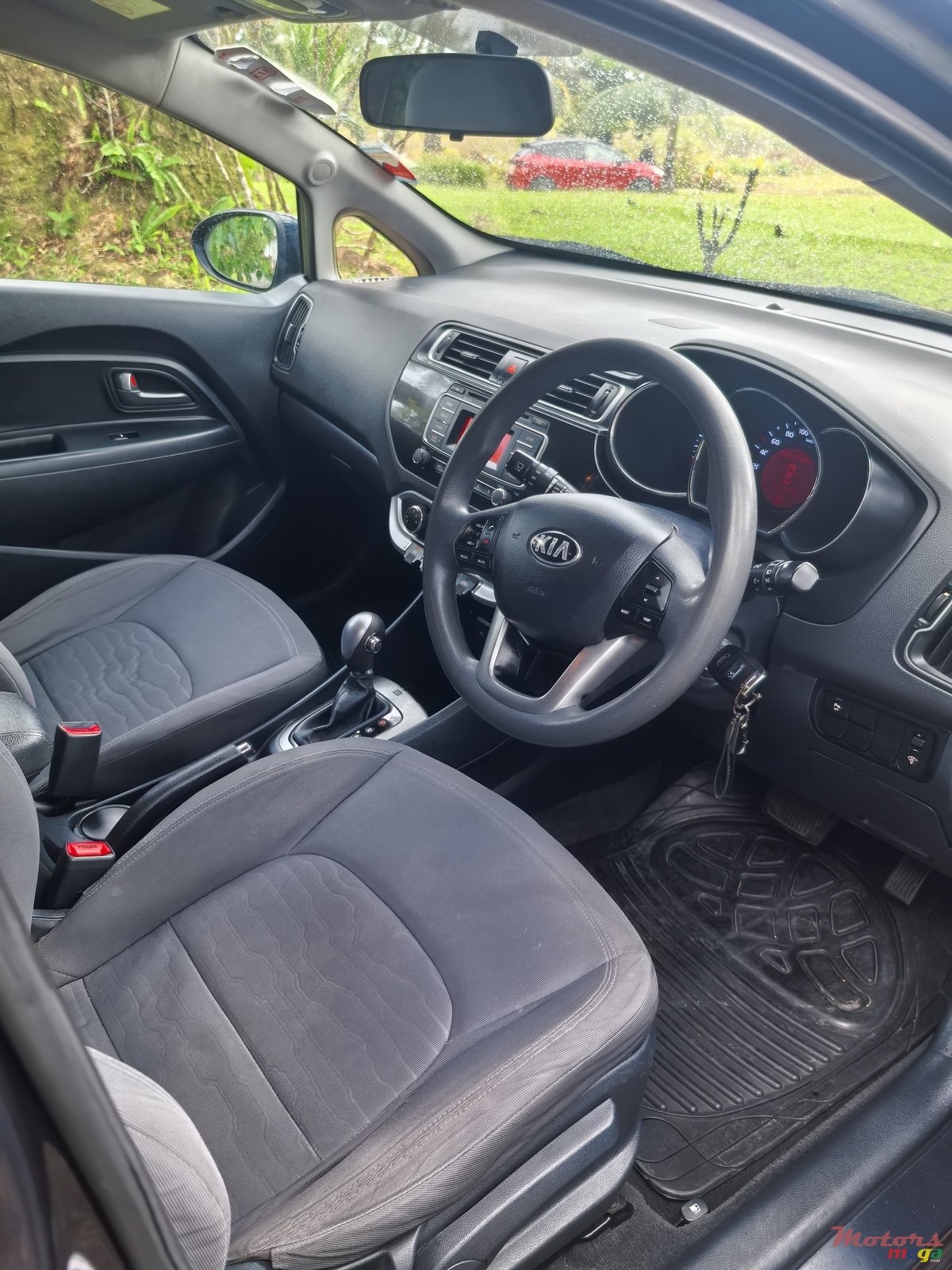 2016' Kia Rio photo #5