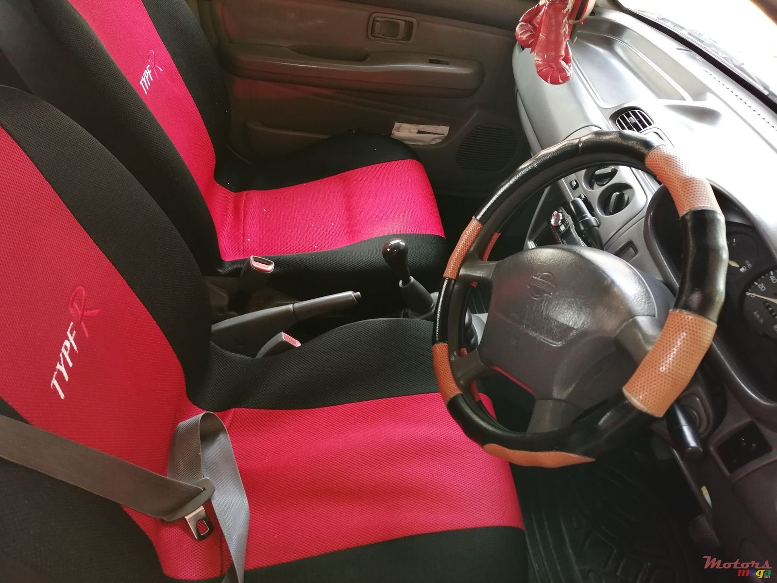 1997' Nissan March photo #2