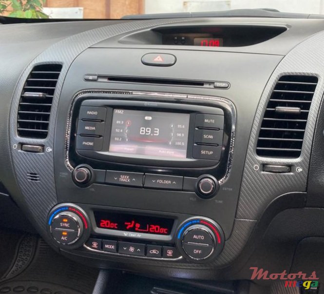 2017' Kia Cerato SX Pack Plus photo #5