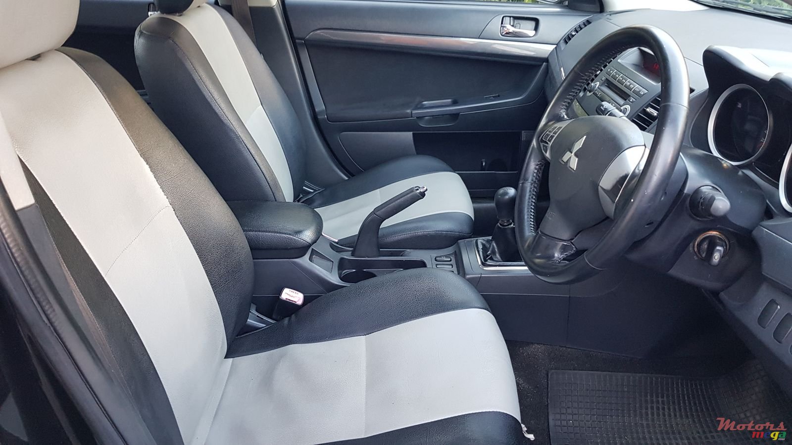 2008' Mitsubishi Lancer ex photo #5