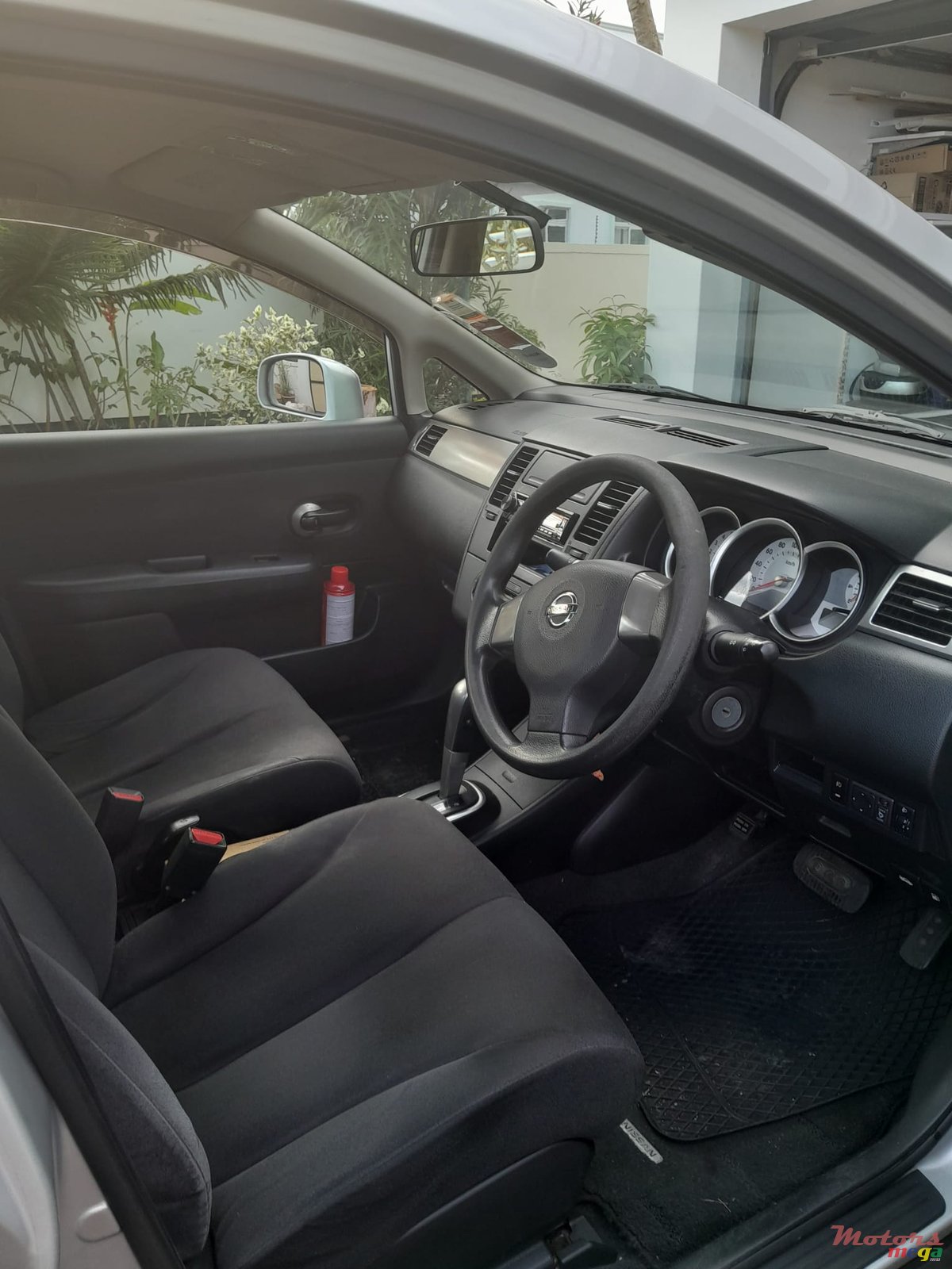 2009' Nissan Tiida photo #4