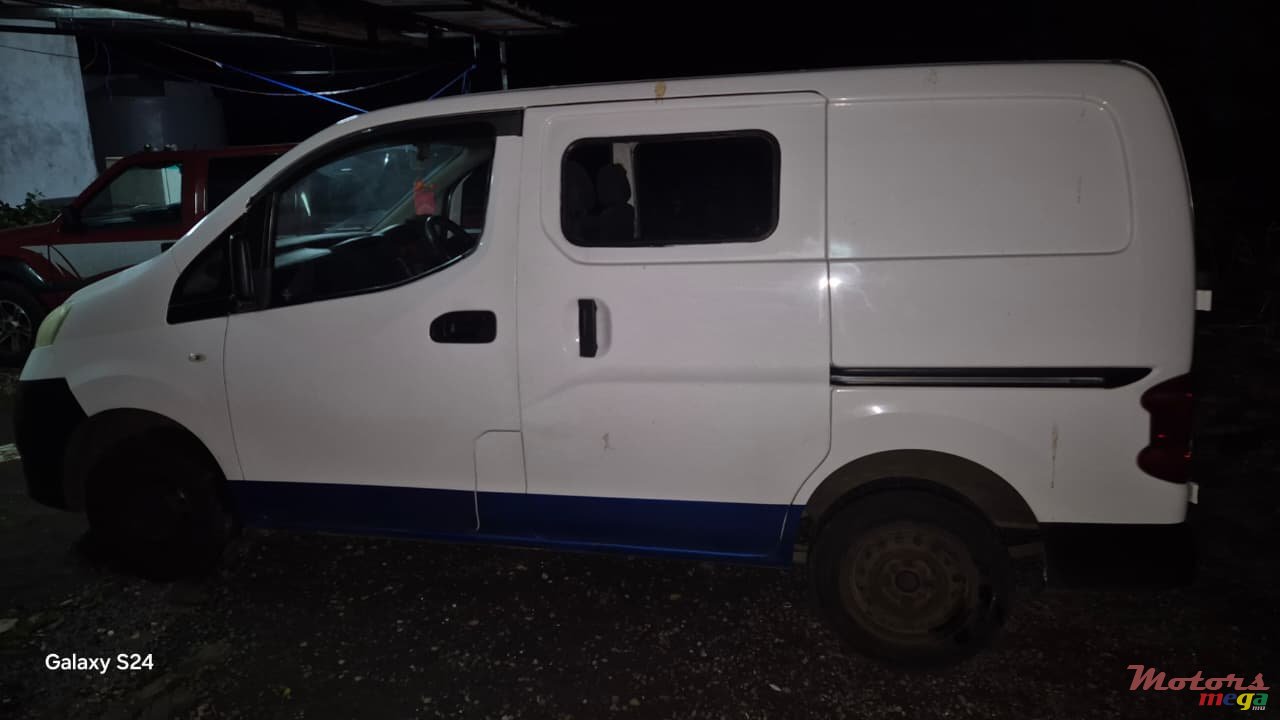 2016' Nissan photo #1