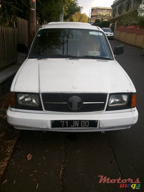 2000' Tata Telcoline photo #3