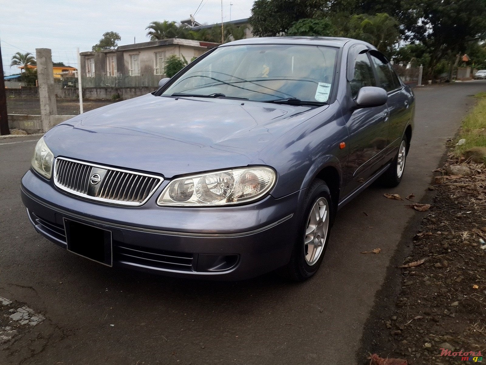 2003' Nissan Sunny photo #2