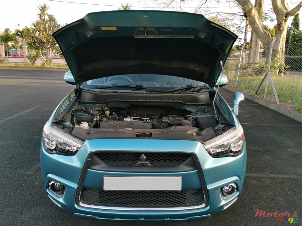 2010' Mitsubishi ASX RVR photo #7