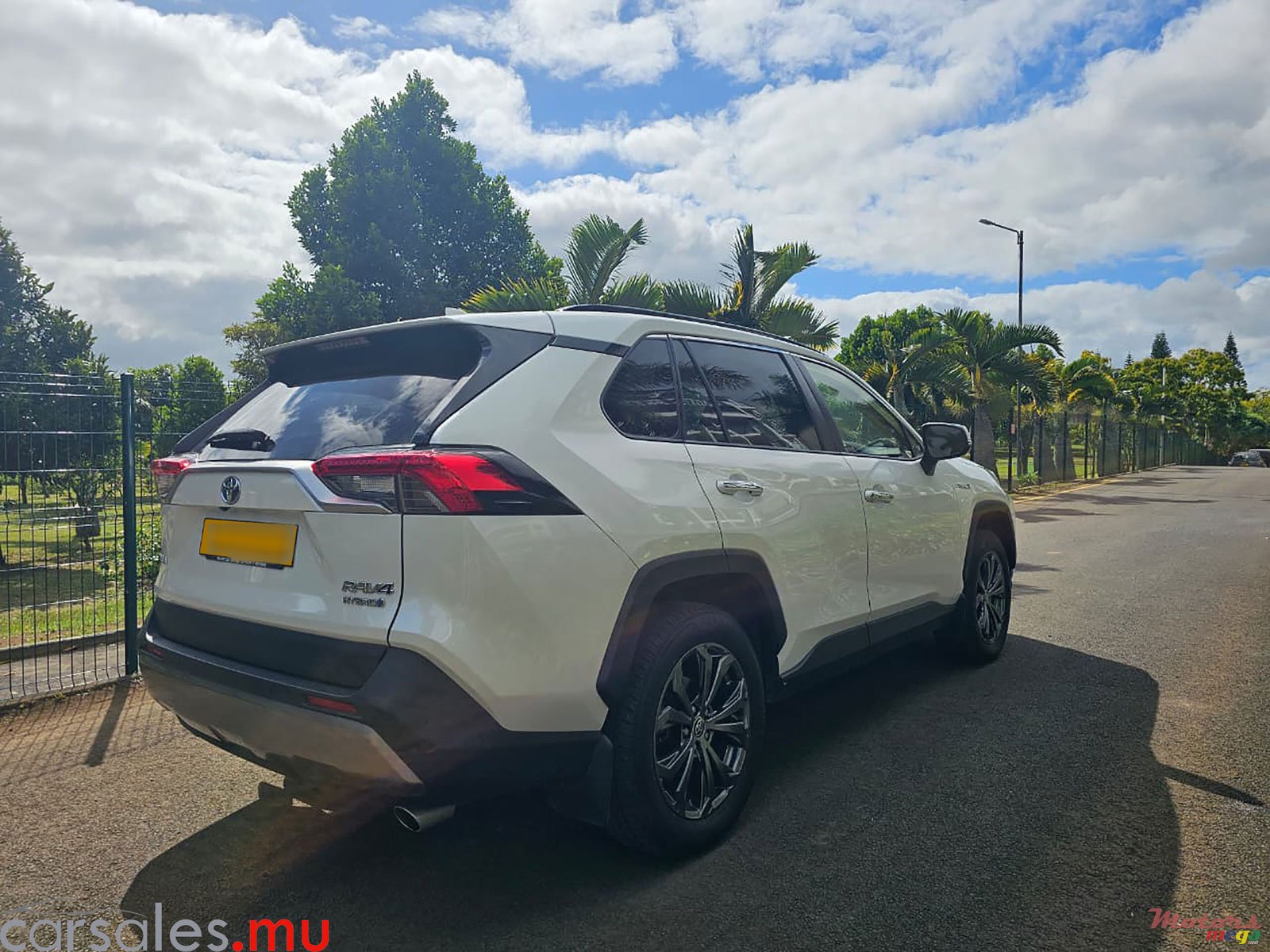 2024' Toyota RAV4 GXL 2.5 Hybrid photo #4