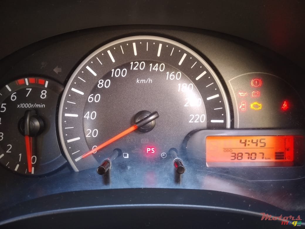 2016' Nissan Micra photo #4