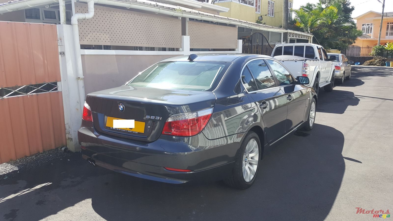 2007' BMW 523i photo #4