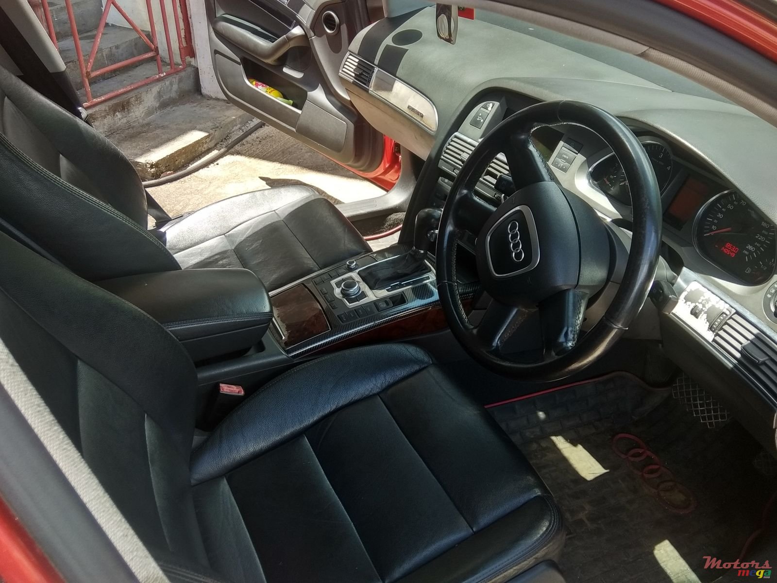 2005' Audi A6 Quattro photo #5