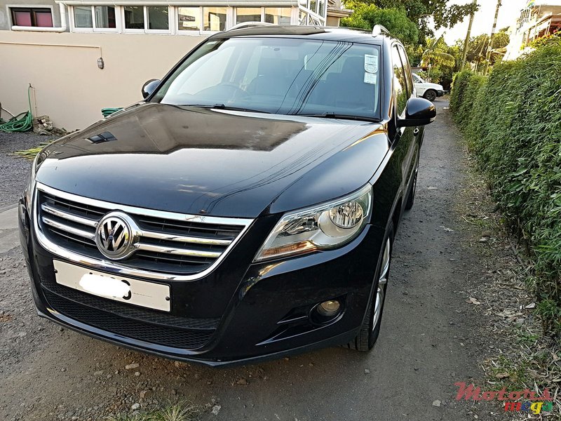 2008' Volkswagen Tiguan 1400cc turbo photo #2