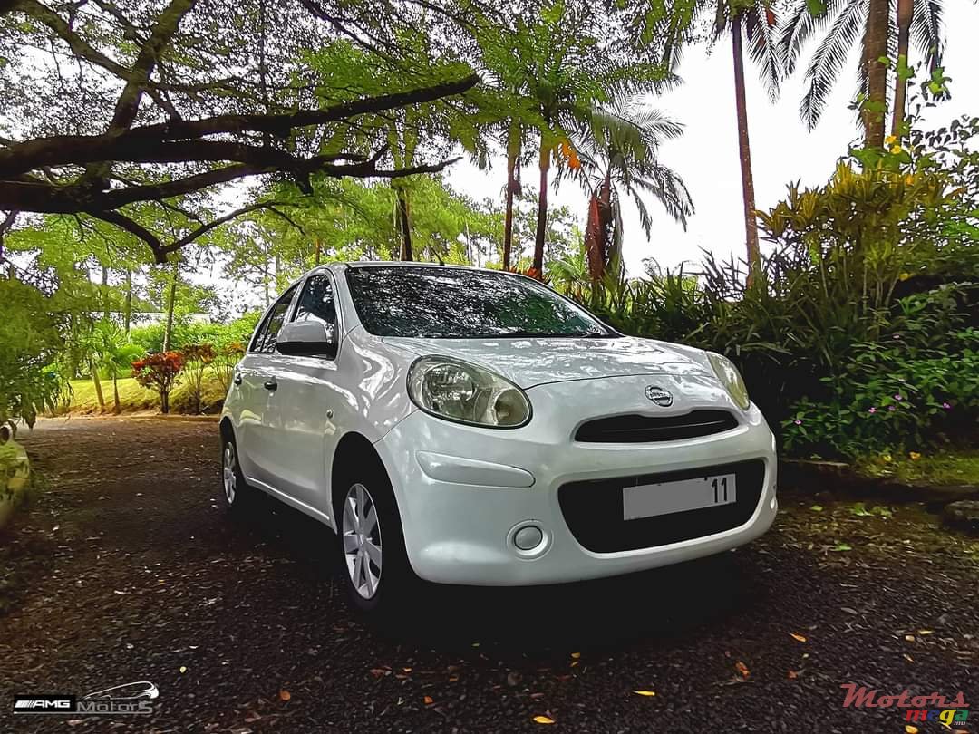 2011' Nissan March photo #1