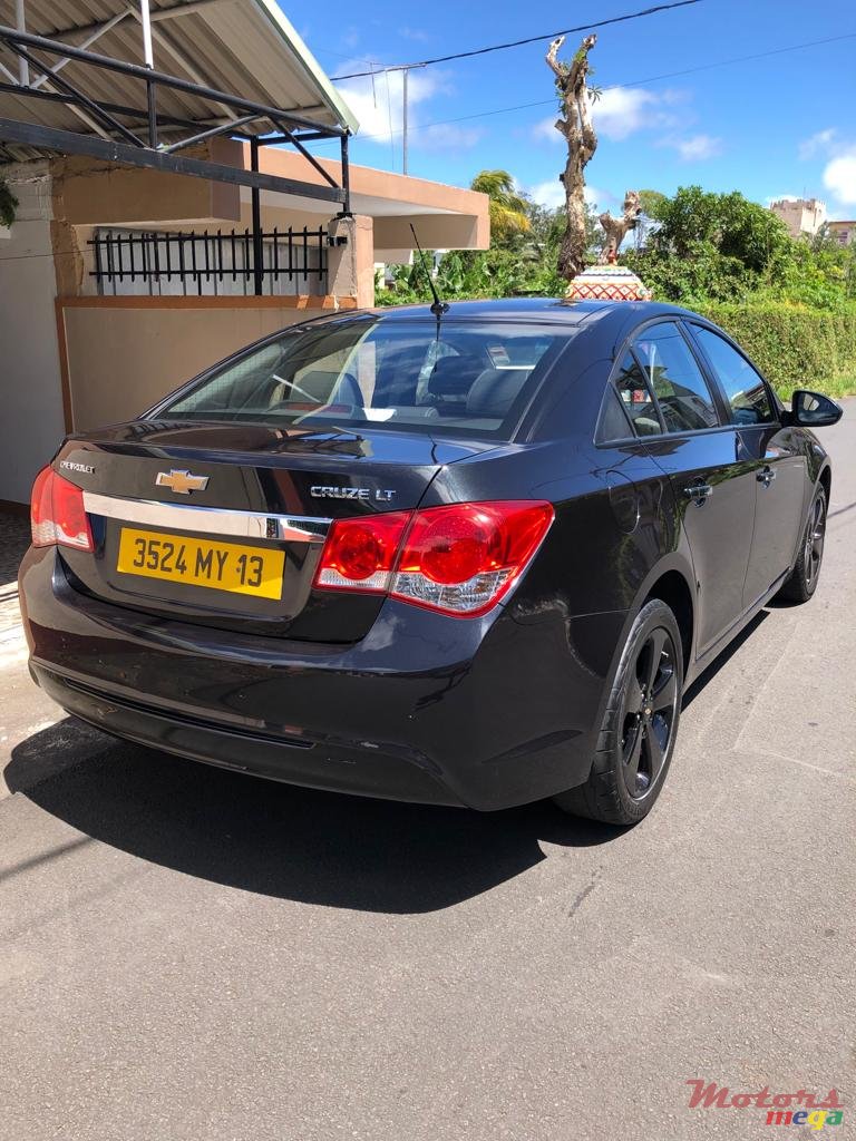 2013' Chevrolet Cruze photo #6