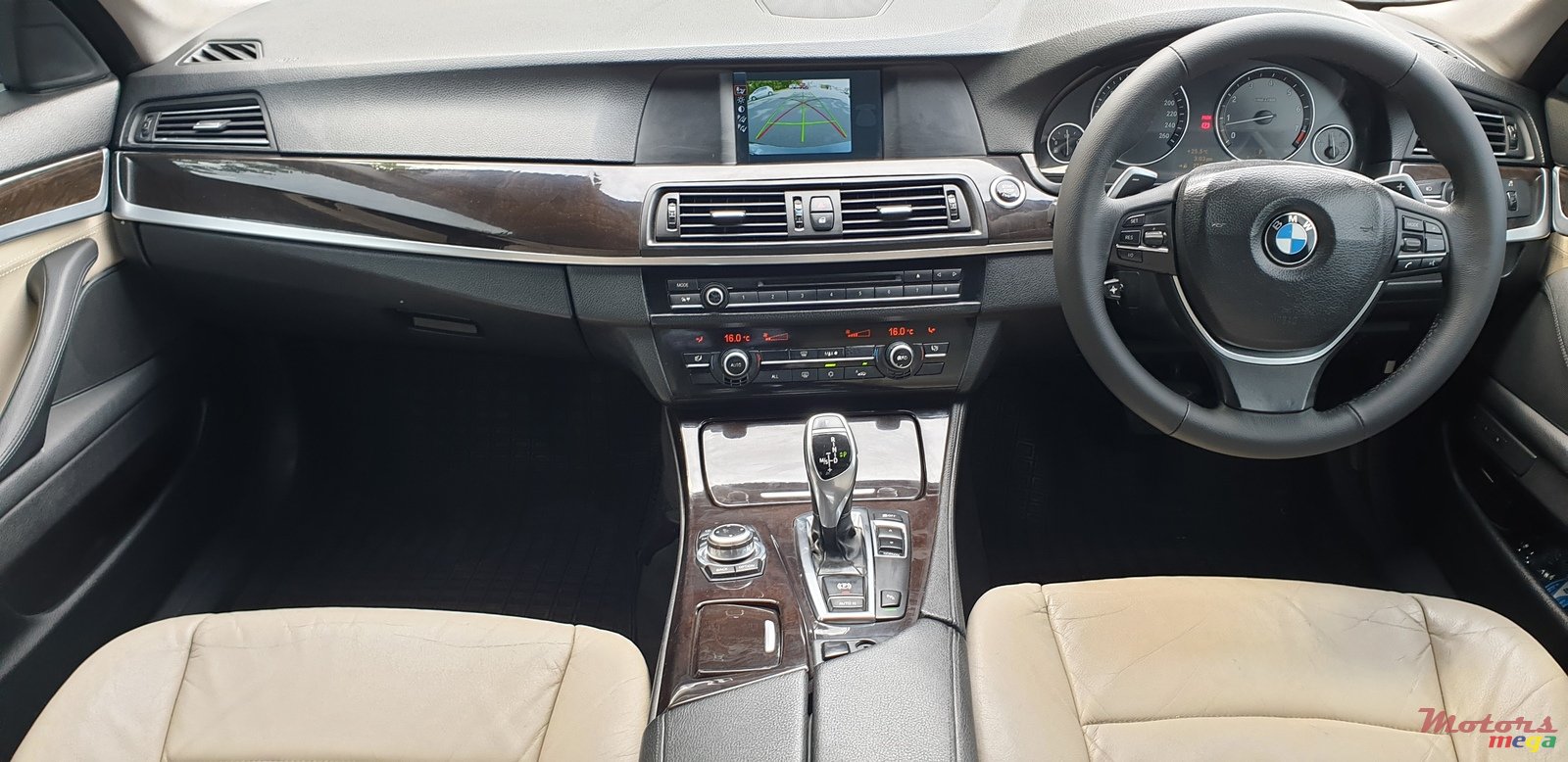 2010' BMW 523 photo #5