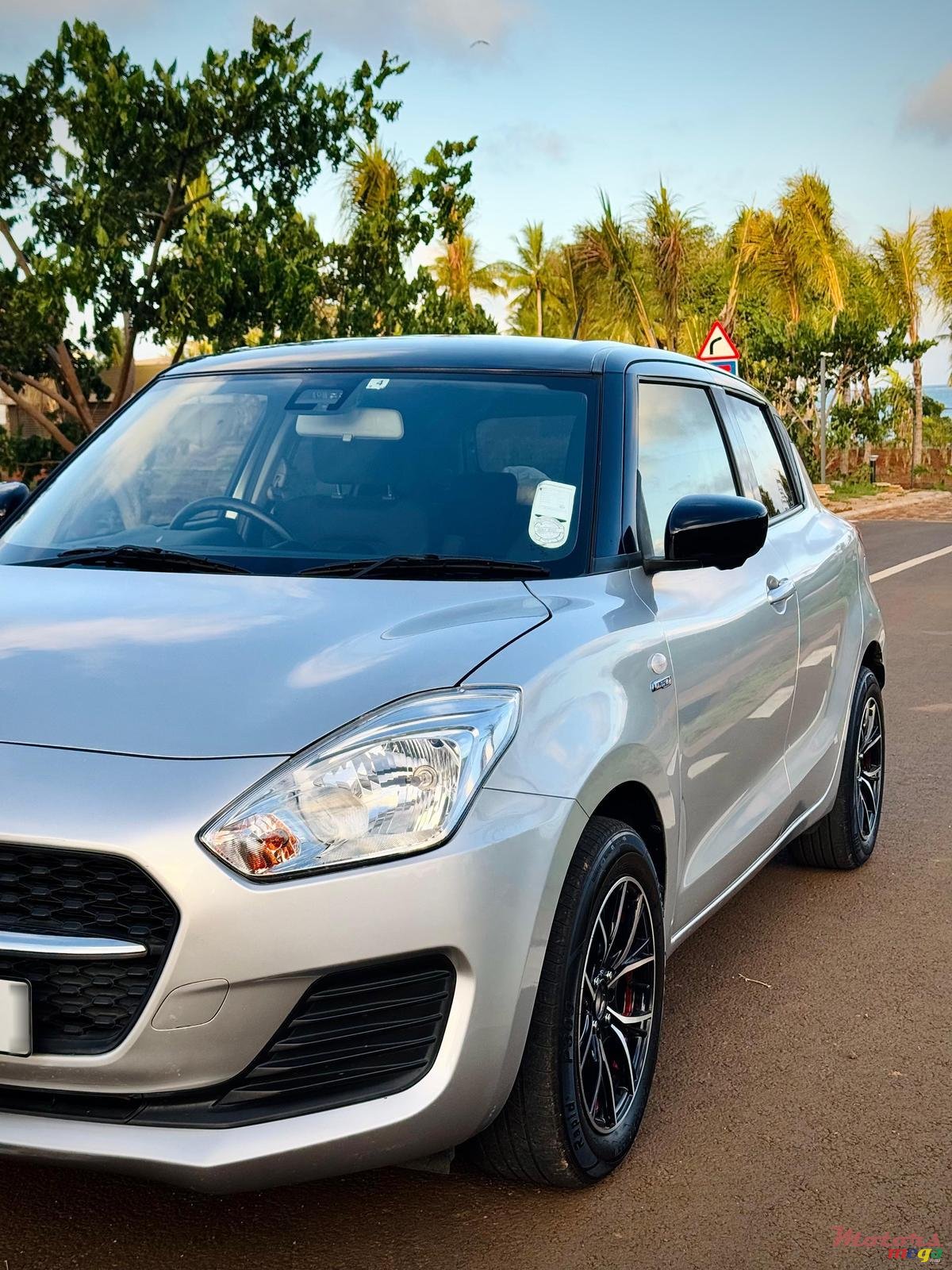 2021' Suzuki Swift Hybrid photo #6