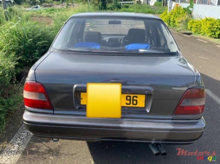 1996' Nissan Sentra photo #3