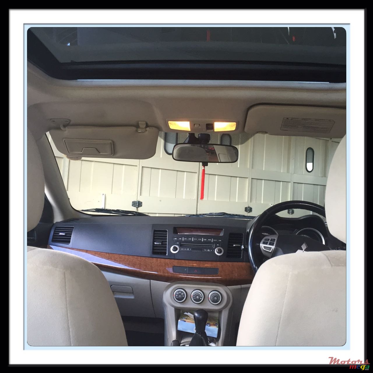 2008' Mitsubishi Lancer photo #3